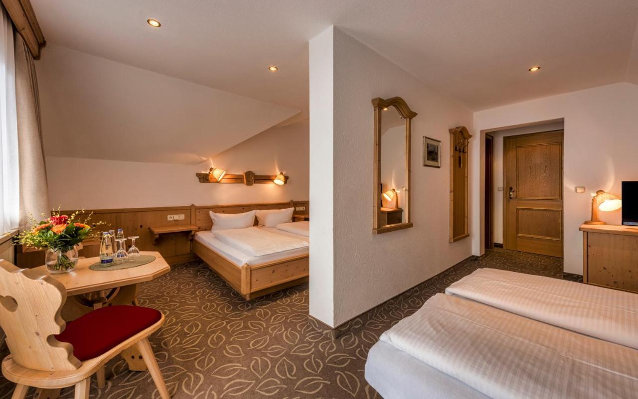 Hotel Gasthof Alter Wirt Farchant Eksteriør billede