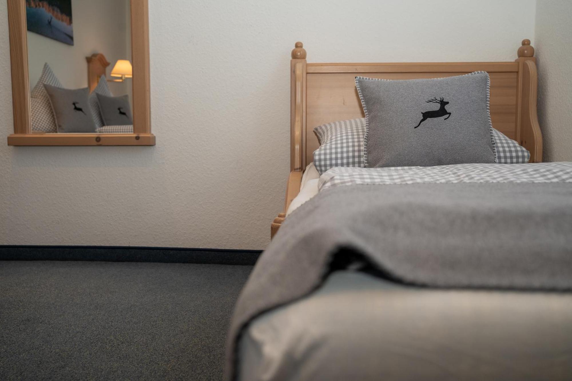 Hotel Gasthof Alter Wirt Farchant Eksteriør billede
