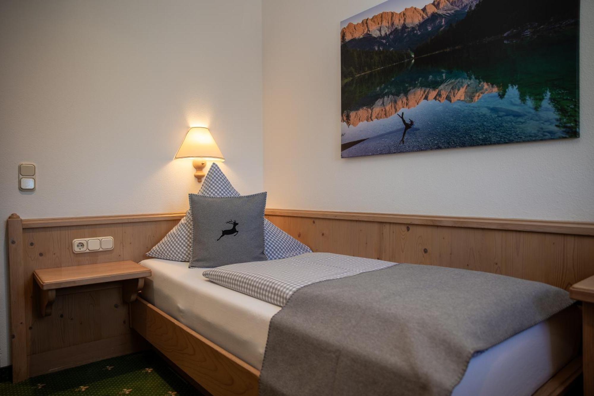 Hotel Gasthof Alter Wirt Farchant Eksteriør billede